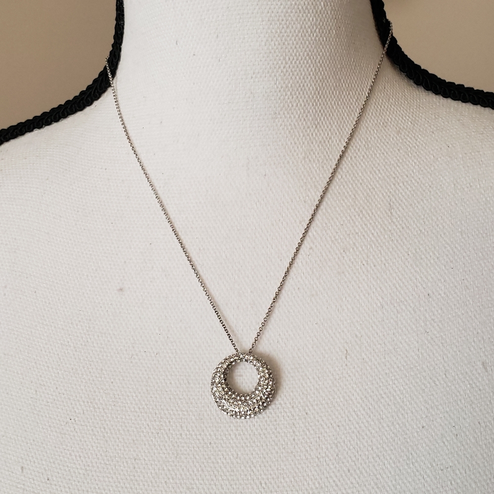 Vintage ati br silver tone necklace with circle pendant with rhinestones
